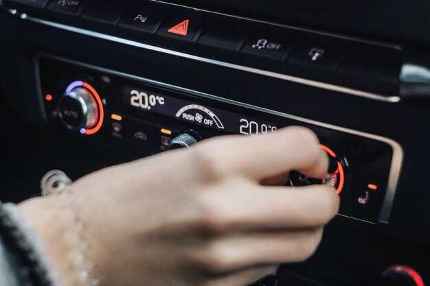 Подготовка к снятию магнитолы